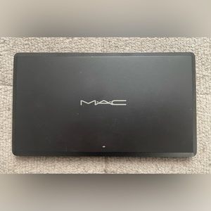 Mac eyeshadow palette (3 x 5) fits 15 eyeshadows